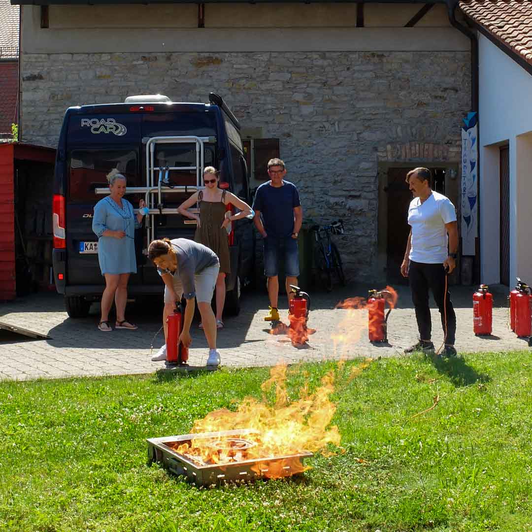 Feuerloescher-Training Villa Kunterbunt
